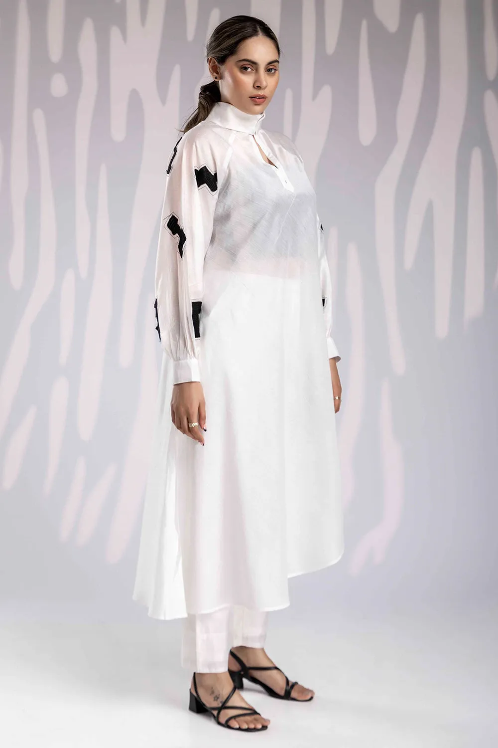 Aplic Work Silk Chanderi Tunic Set - White