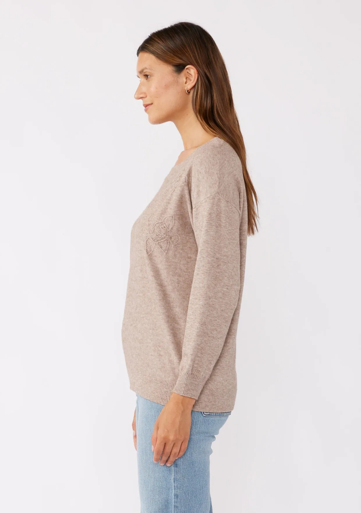 CREWNECK DROP SHOULDER / EMBROIDERY PULLOVER